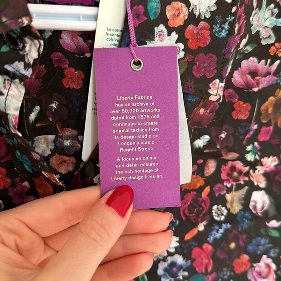 Floral button up - Picture 3 of 3